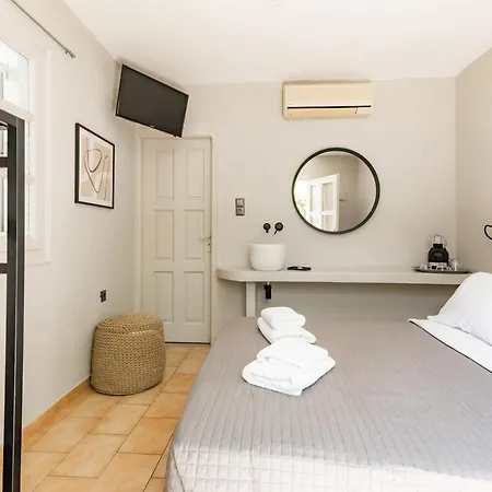 Rania Sea View Aparthotel