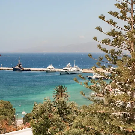 Rania Sea View 3*