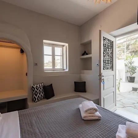 Rania Sea View 3*