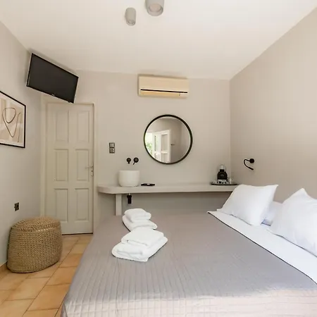 Rania Sea View Aparthotel 3*